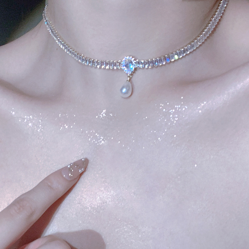 「在逃公主」新款滿鑽水滴珍珠鎖骨項錬