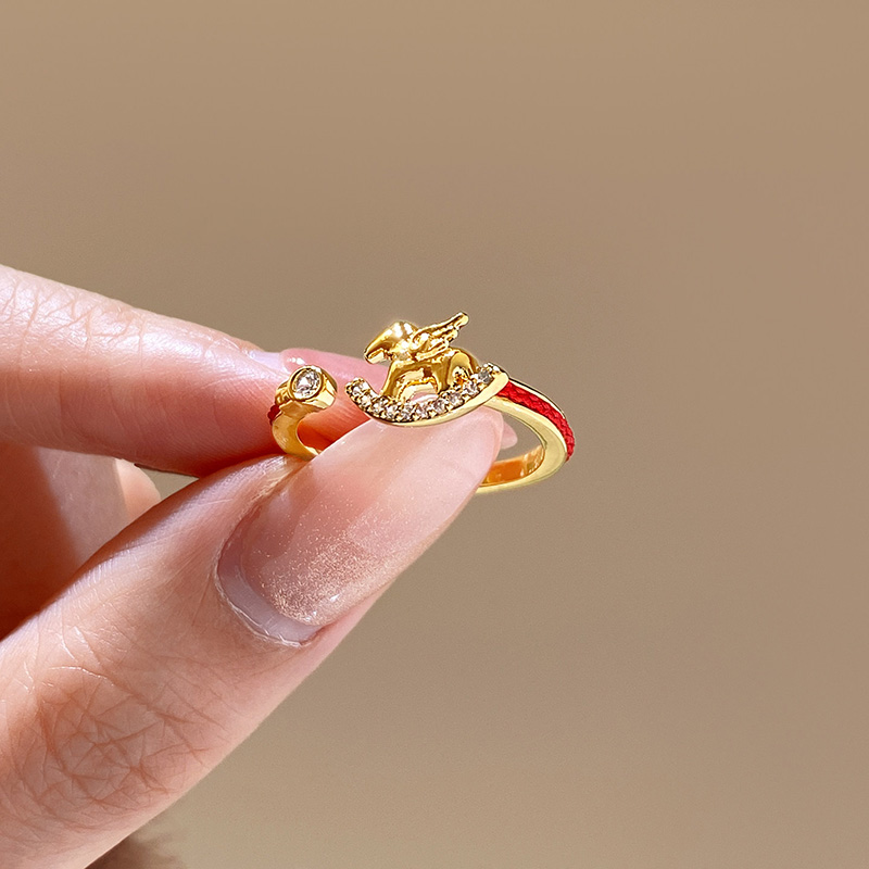 金色小馬紅繩戒指【可調節尺寸】
