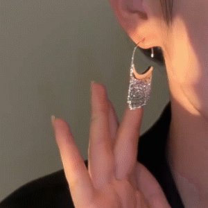 輕奢小眾黃金C形耳環