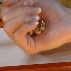 滿鑽五福臨門榴蓮耳環