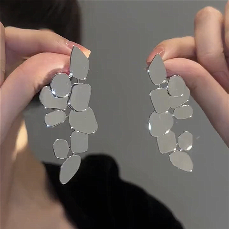 高級感誇張復古耳環