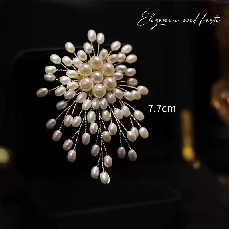氣質西裝配飾珍珠胸花