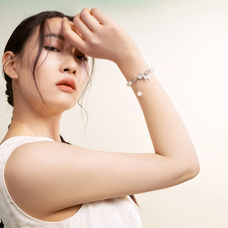 灰月光 | 好運與財富 智慧與和平