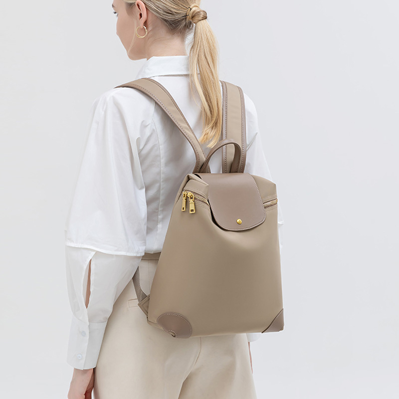 2025年新款尼龍旅行時尚後背包