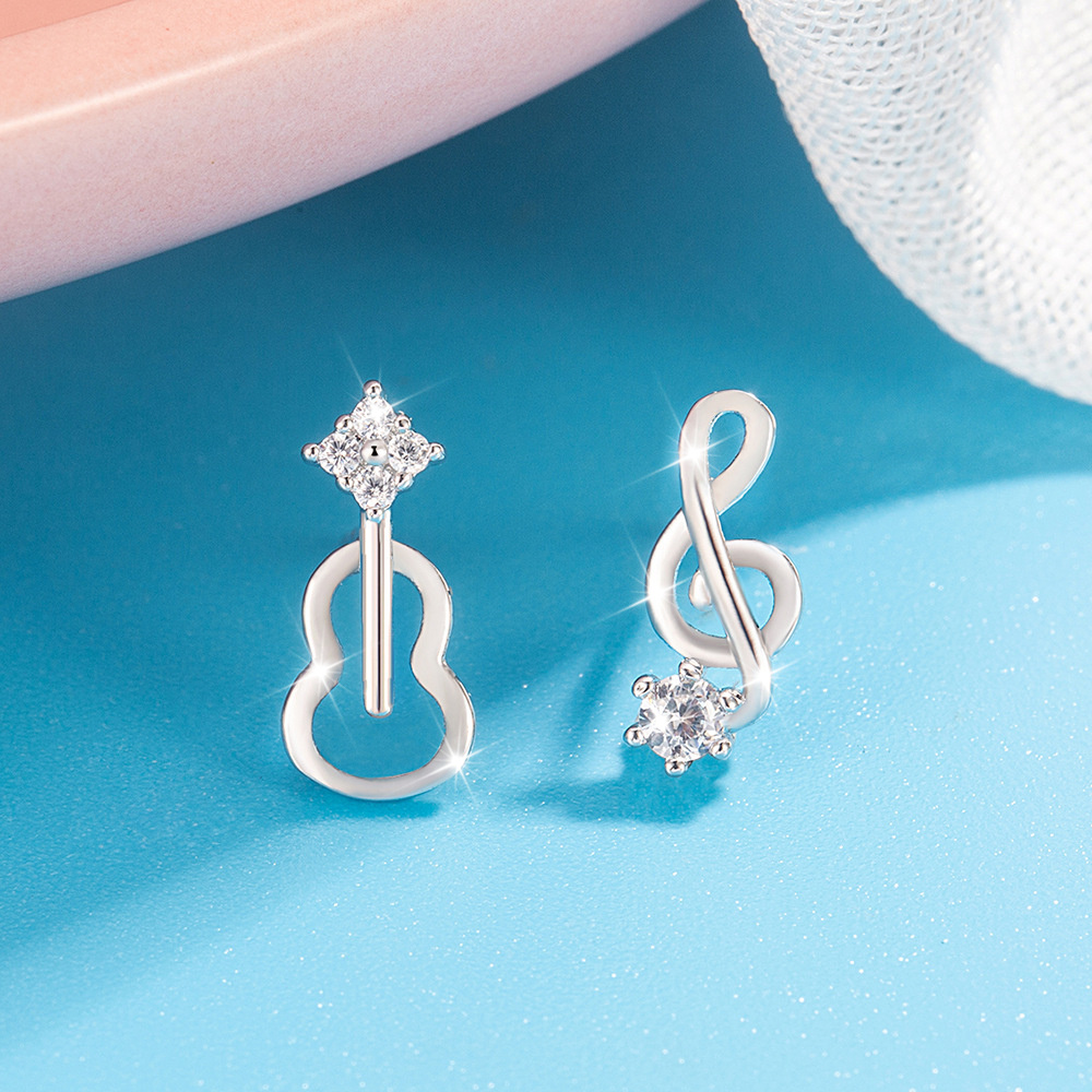 新款精緻百搭耳環  