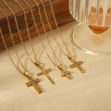 Cross Necklace • 輕奢鋯石項鍊  （男女同款）
