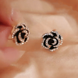 高級感黑色山茶花耳環
