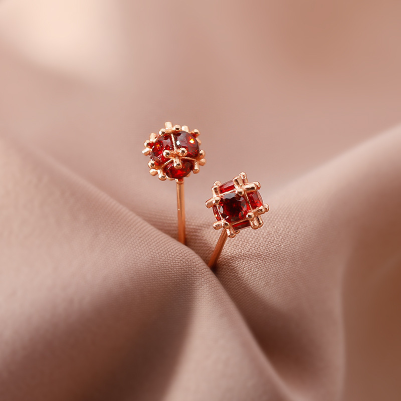 新款精緻百搭耳環  