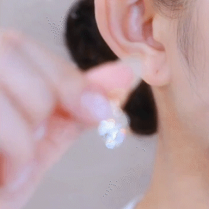 旋轉鋯石一克拉精緻小巧耳環