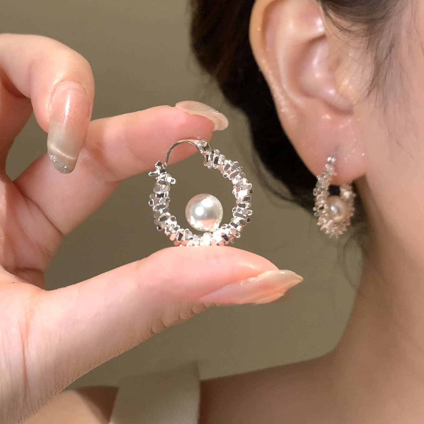 「碎銀珍珠」法式復古耳環