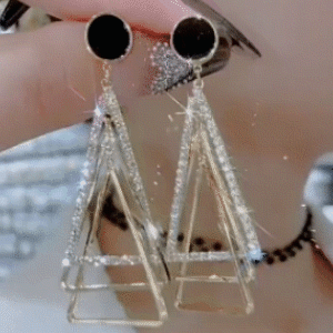 韓版鑲鑽時尚三角形耳環