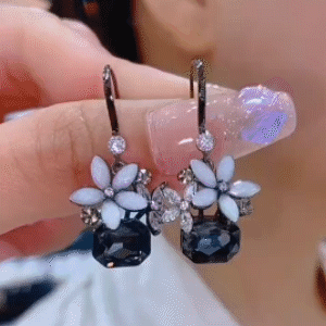 黑水晶花朵耳環