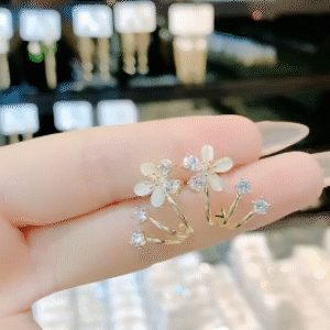 精致貓眼石花朵耳環