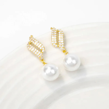 氣質百搭珍珠設計耳環