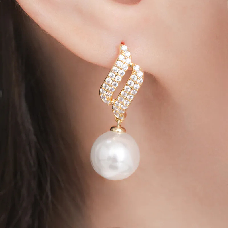 氣質百搭珍珠設計耳環