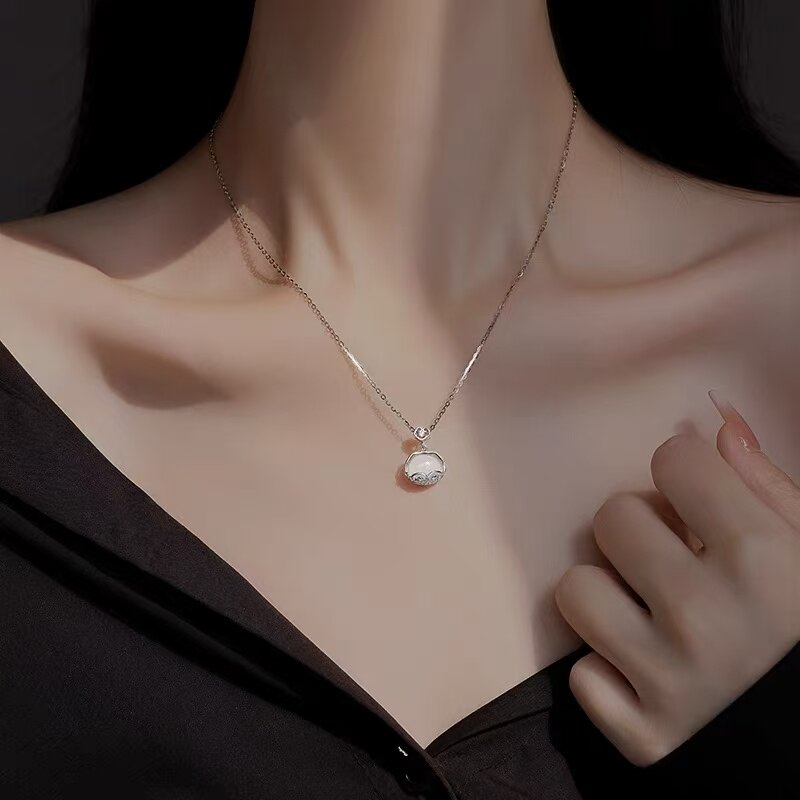 輕奢小眾平安鎖吊墜項鍊