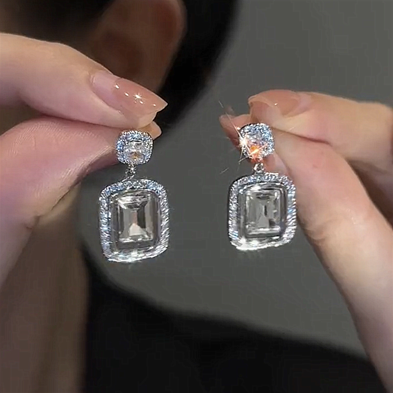 大方塊銀色氣質耳環