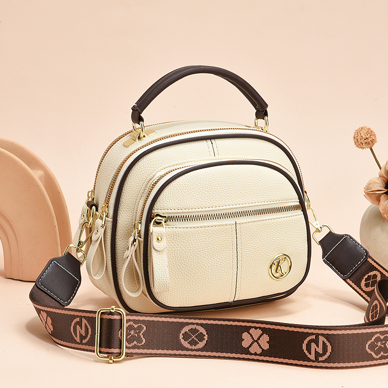 新款多層大容量小方包