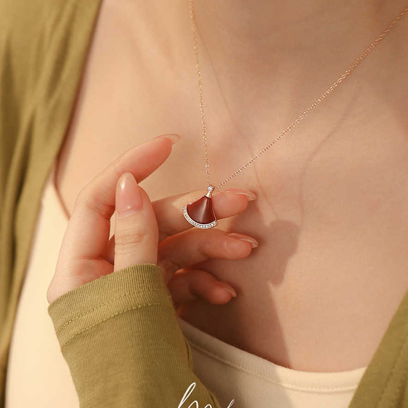 新款小裙子白貝母純銀項鍊