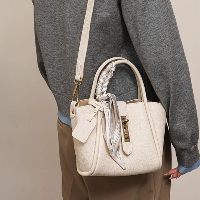 氣質時髦時尚百搭腋下包