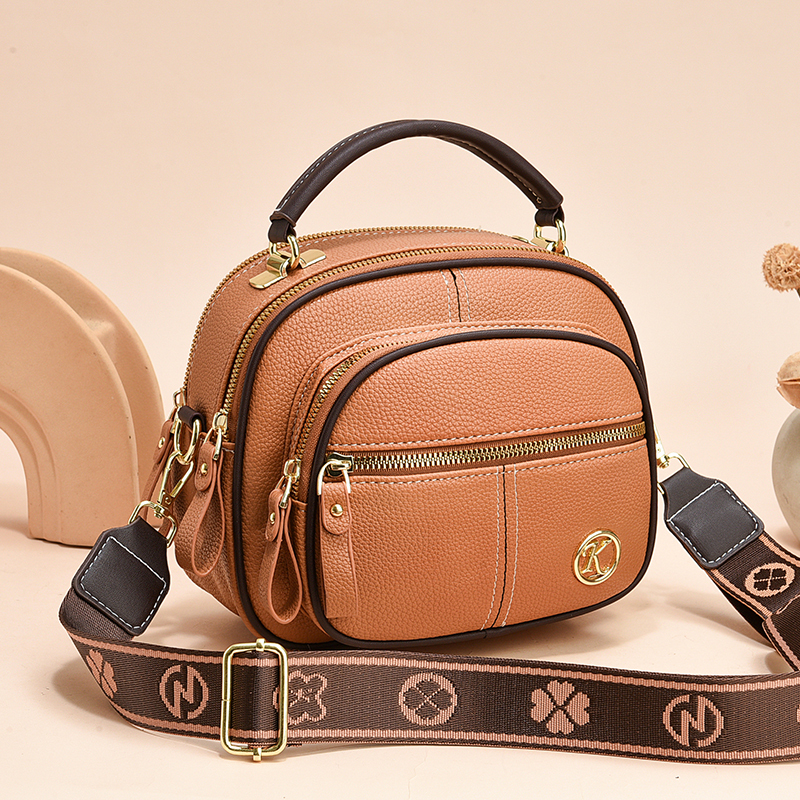 新款多層大容量小方包