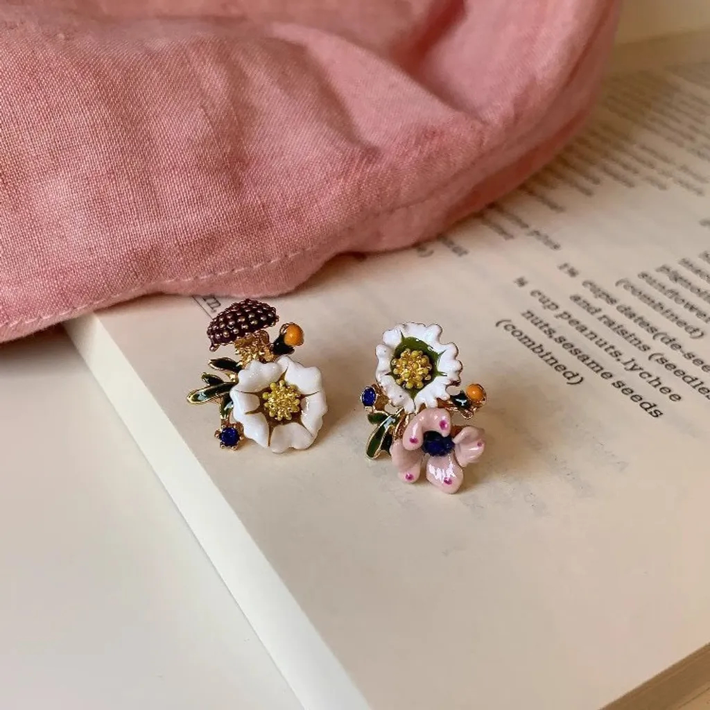 法式小鄒菊花朵不對稱耳環