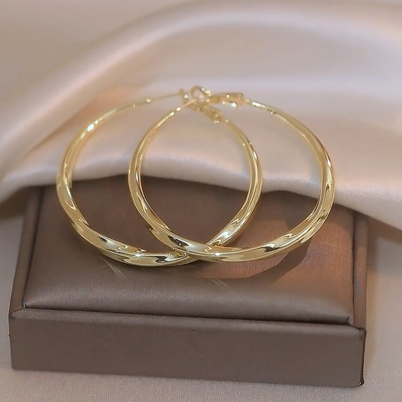 光面扭曲氣質大耳圈