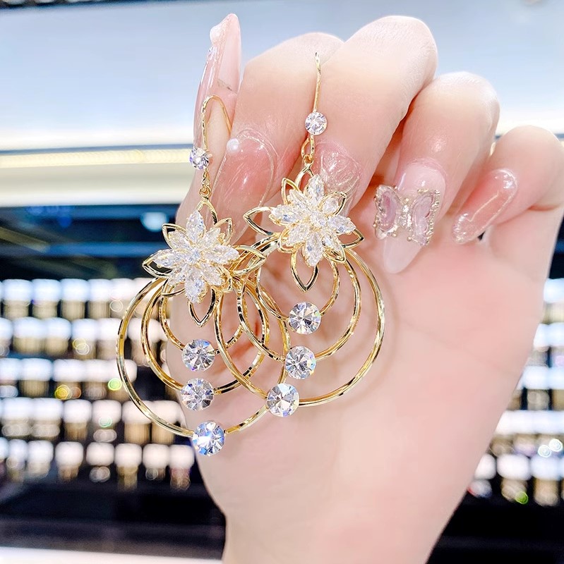 超閃花朵耳環-FANYIACC