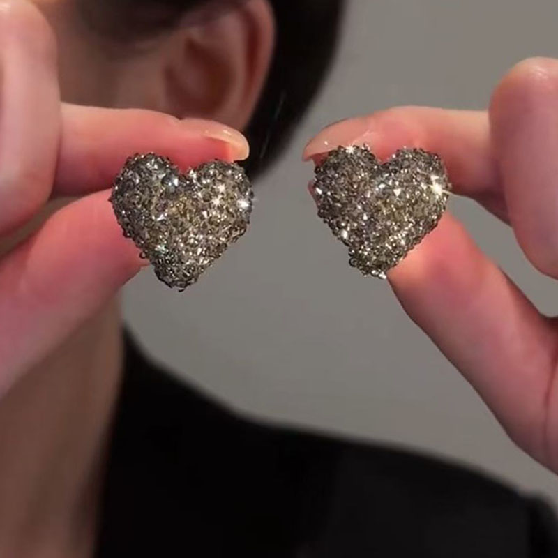 輕奢灰滿鑽愛心s925銀耳環   