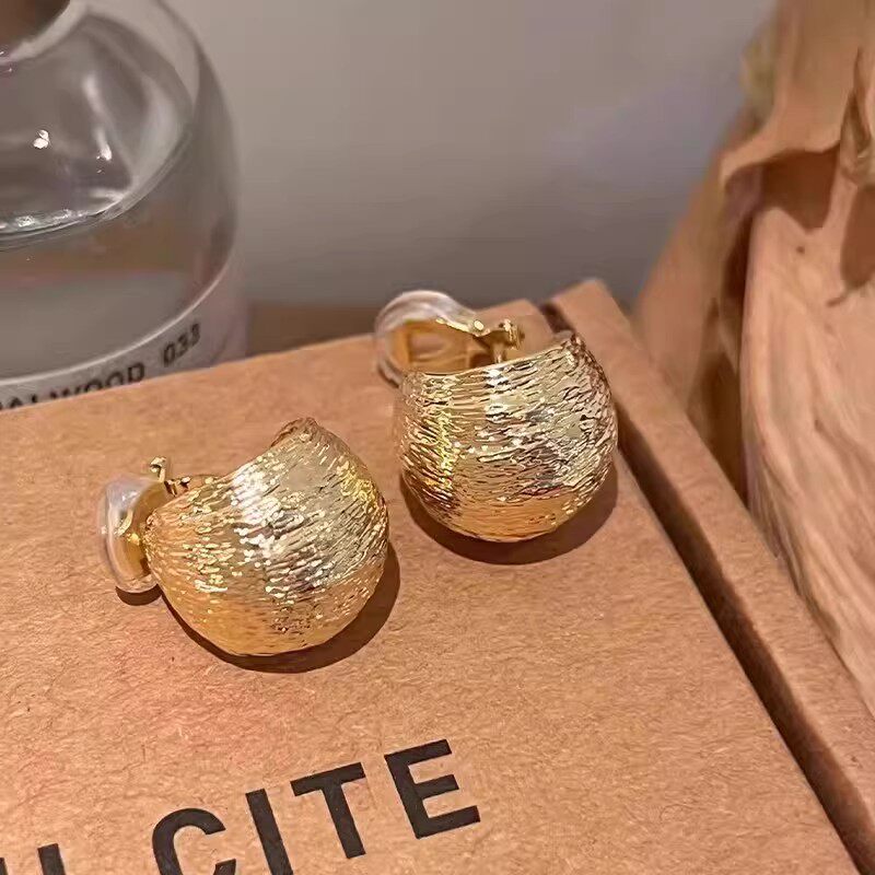 氣質圓圈輕奢耳環     