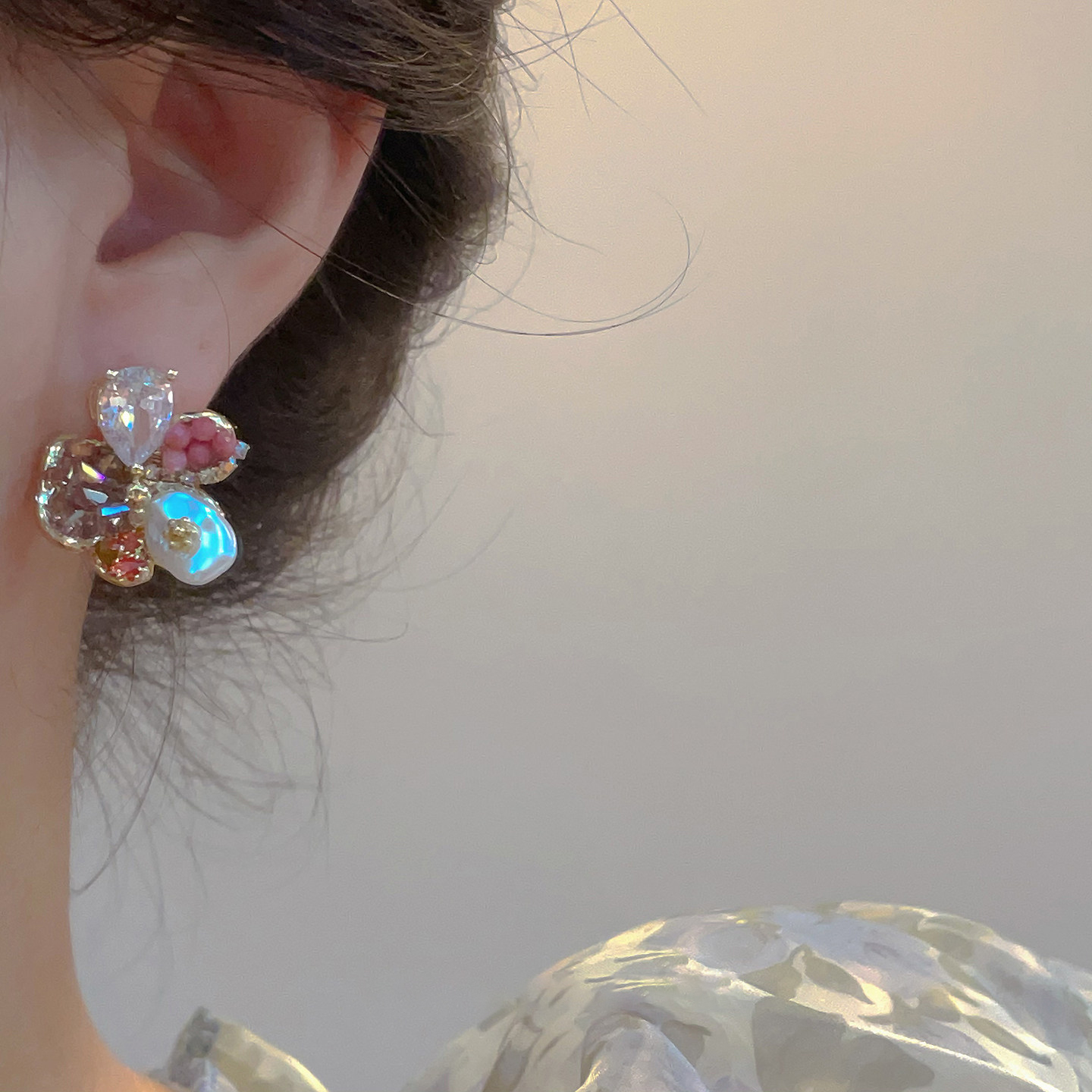 重工多彩水晶花朵耳環