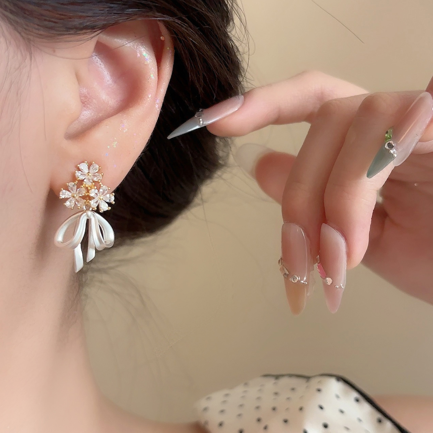 「花亦織夢」精緻蝴蝶結蚊香盤耳夾耳環