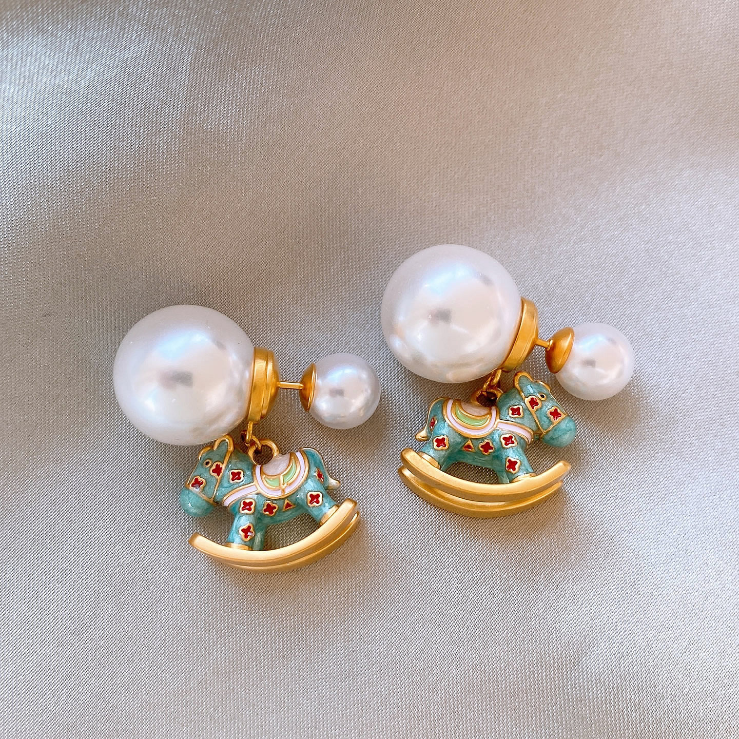 馬年金色滿鑽小馬珍珠耳環