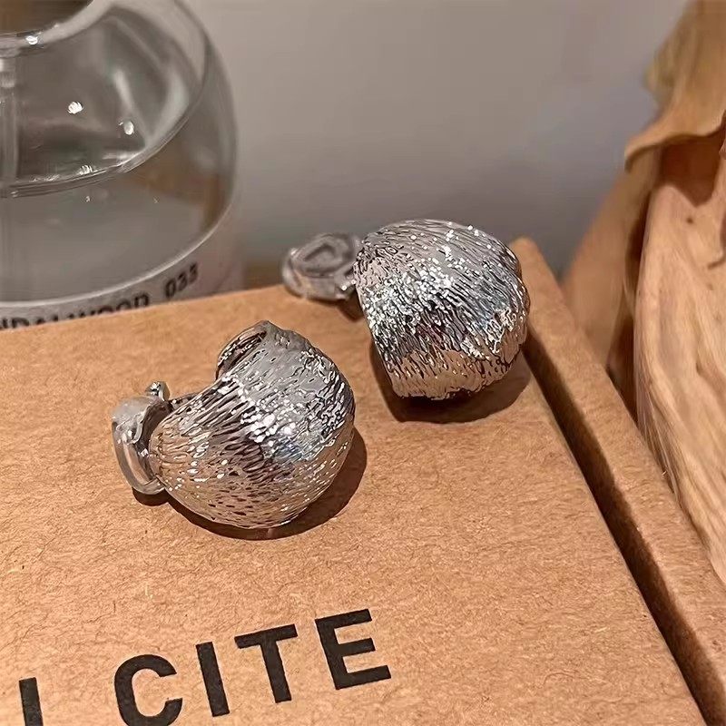 氣質圓圈輕奢耳環     