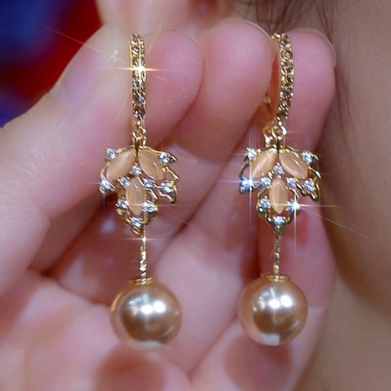 安克拉紅色楓葉珍珠耳環