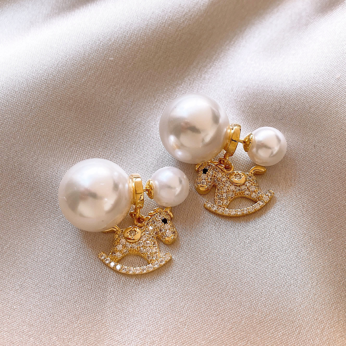 馬年金色滿鑽小馬珍珠耳環