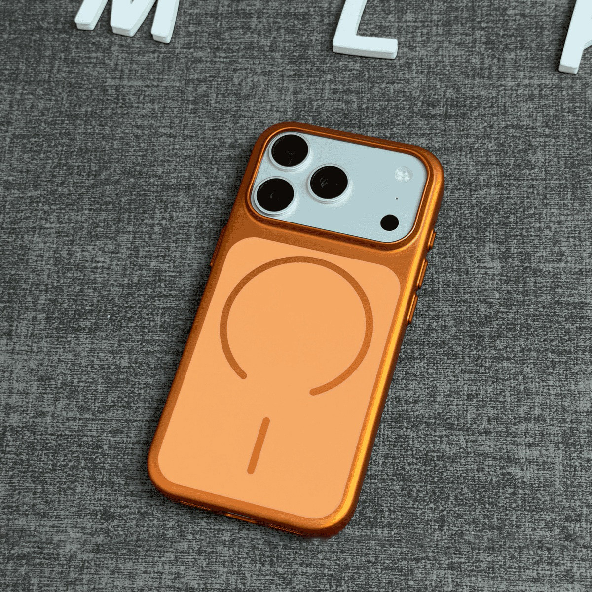 新款超薄Magsafe磁吸iphone手機保護殼