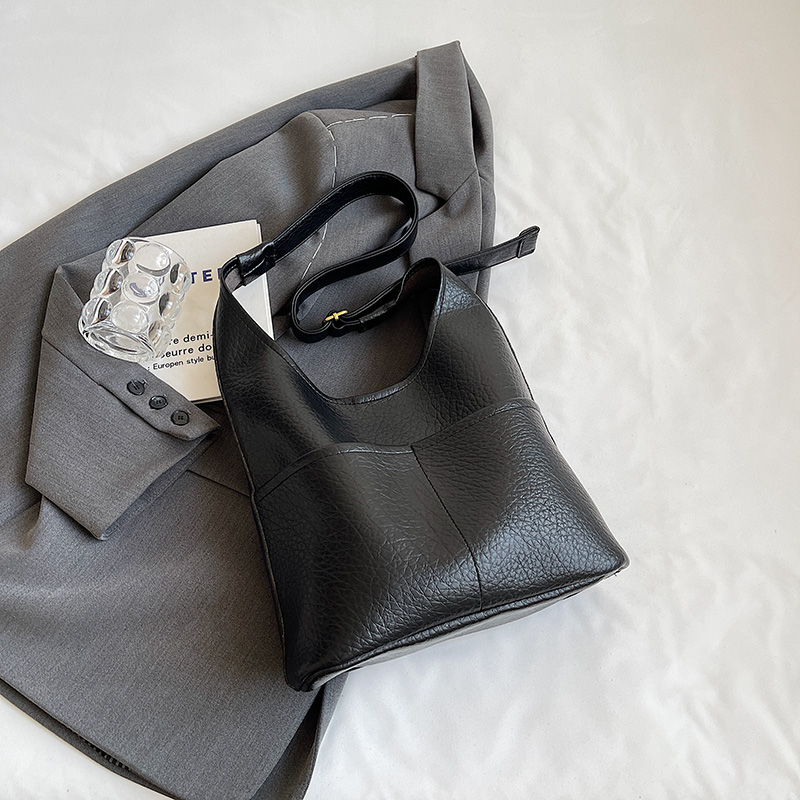 高級感大容量復古托特包