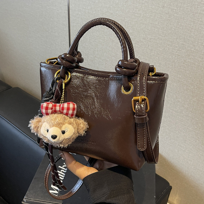 新款时尚百搭斜肩包水桶包