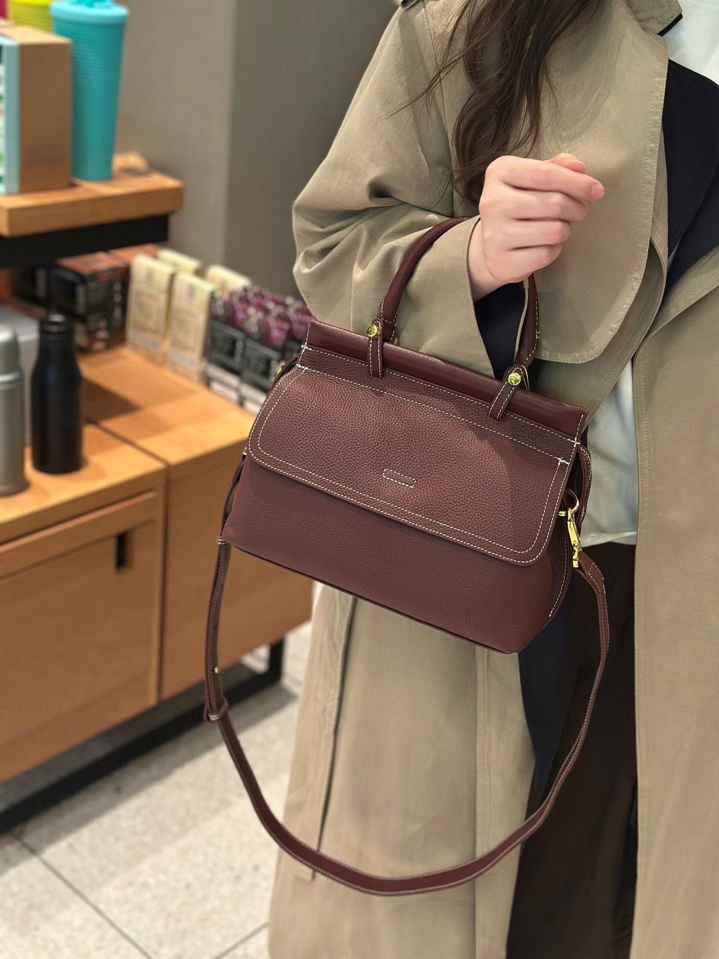 輕奢頭層牛皮手提包真皮斜肩包