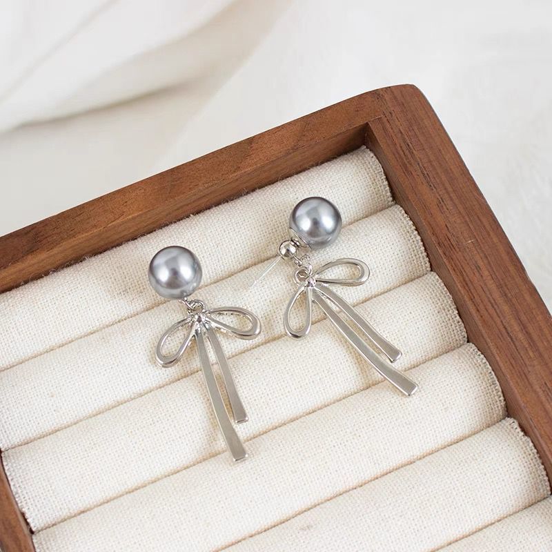 「銀鈴」灰珍珠少女心蝴蝶結耳環