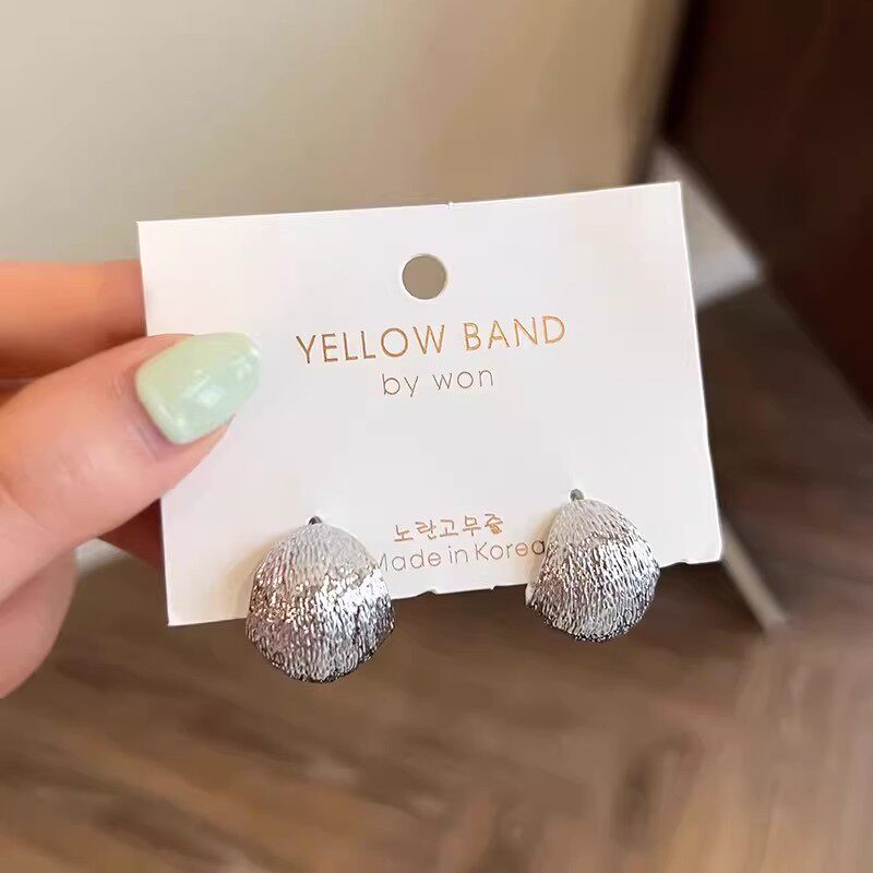 氣質圓圈輕奢耳環     