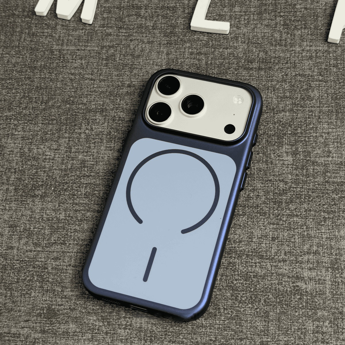 新款超薄Magsafe磁吸iphone手機保護殼