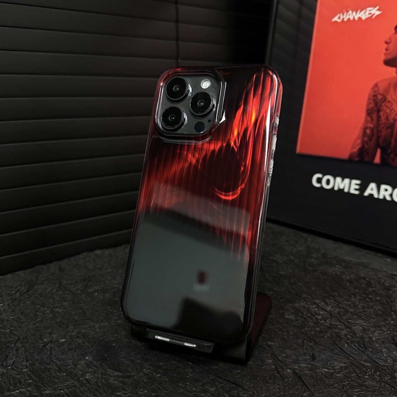 綢緞暈染流光潮酷iphone保護殼