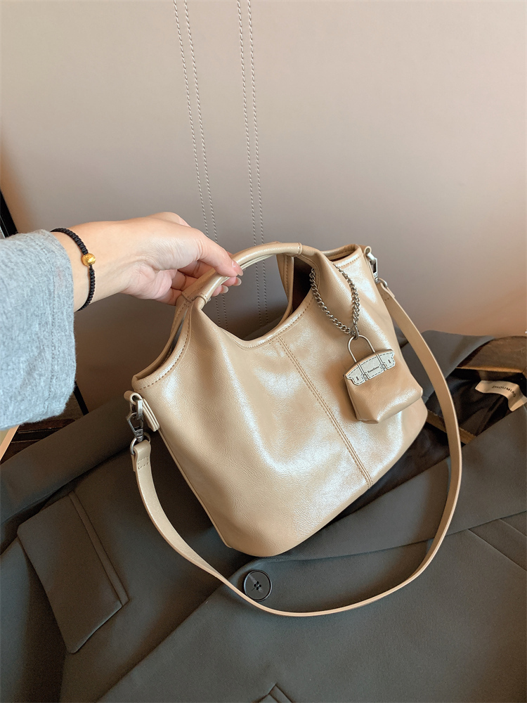 新款復古時尚斜肩包手提包