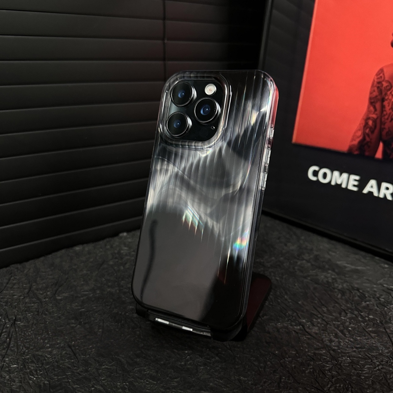 綢緞暈染流光潮酷iphone保護殼