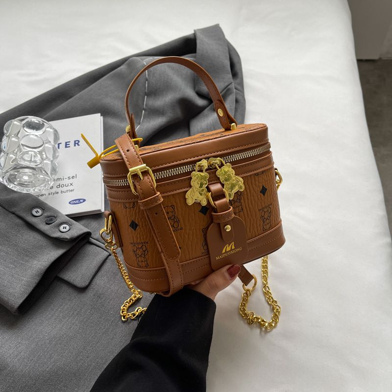 皮革百搭水桶包斜挎包    