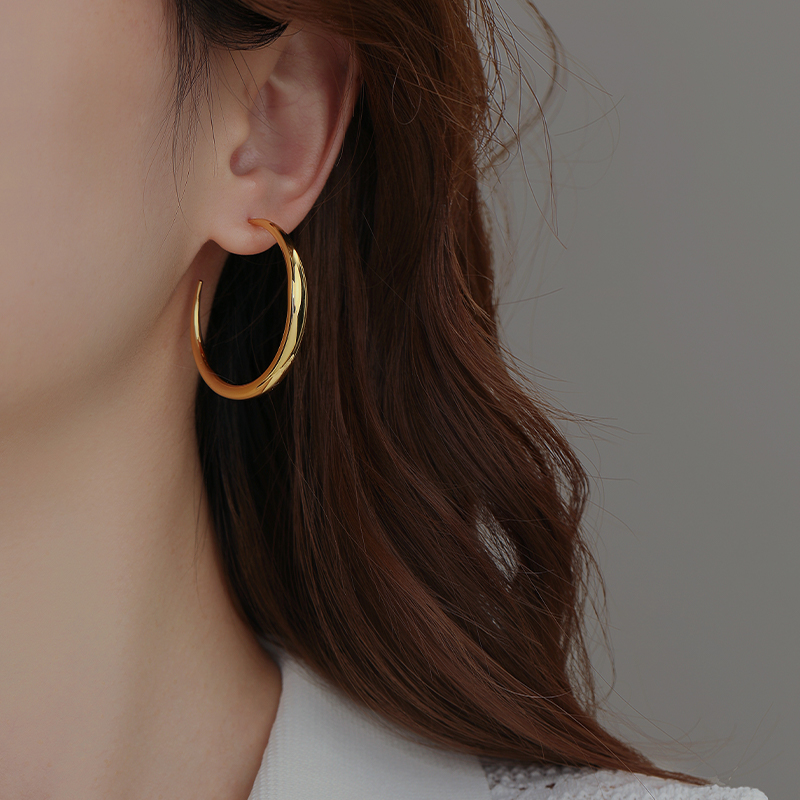 冷淡風圈圈金屬耳環