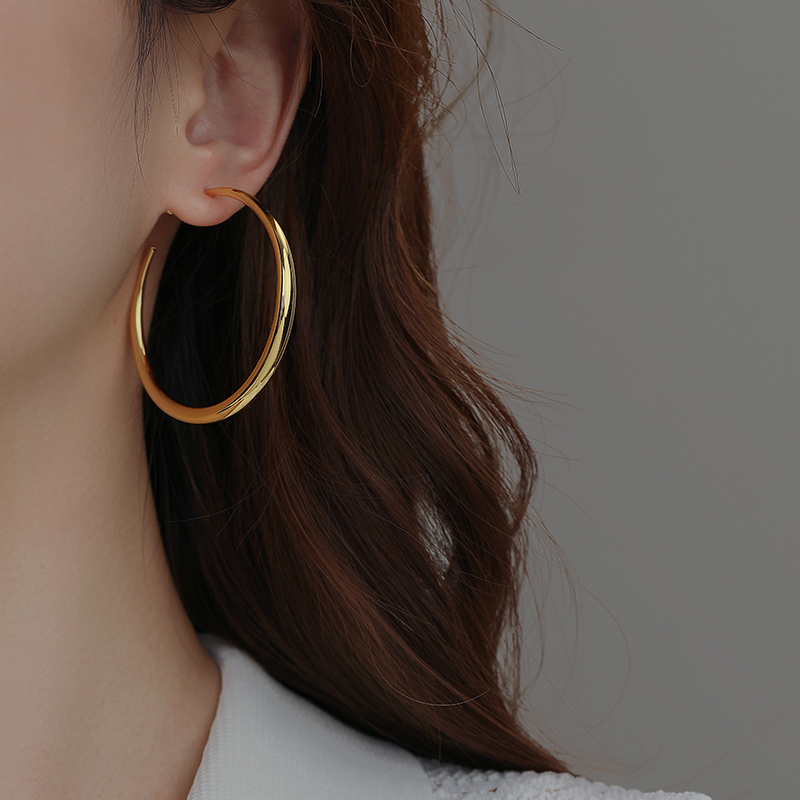 冷淡風圈圈金屬耳環