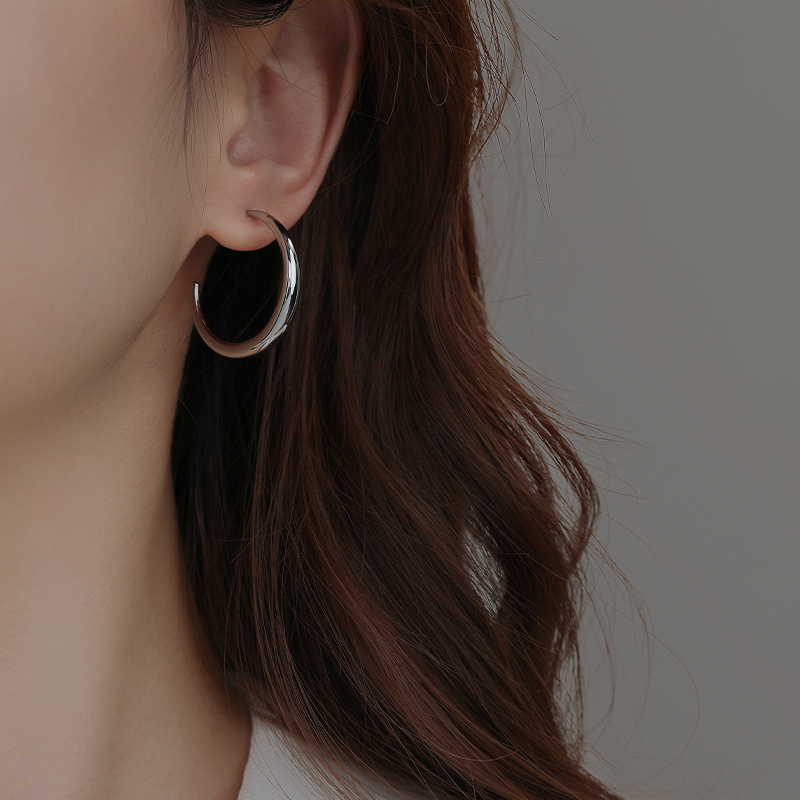 冷淡風圈圈金屬耳環